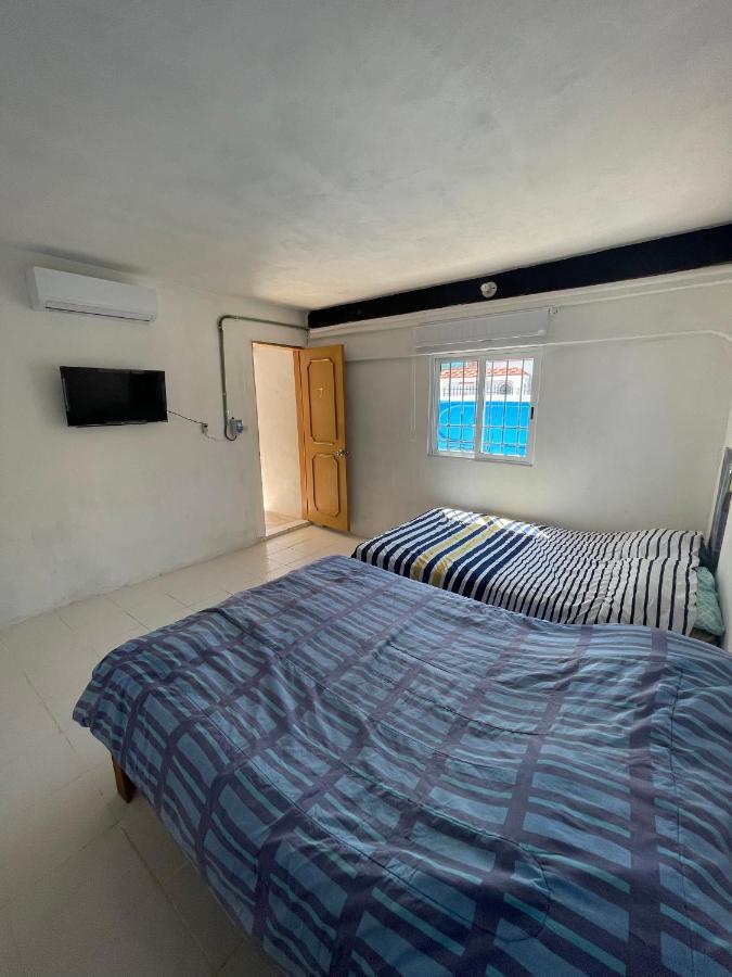 Casa Nova 7 Private Bathroom And Room 2 Beds Cancun Exterior photo