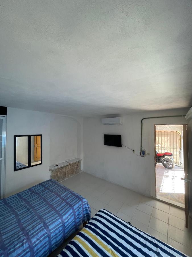 Casa Nova 7 Private Bathroom And Room 2 Beds Cancun Exterior photo